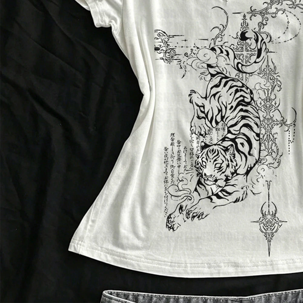Fashion Y2k Style Vintage Graphic Women T-shirts Aesthetic Emo girl Cute Printing Tees Top Punk Gothic Streetwear Fit Tees 2000s